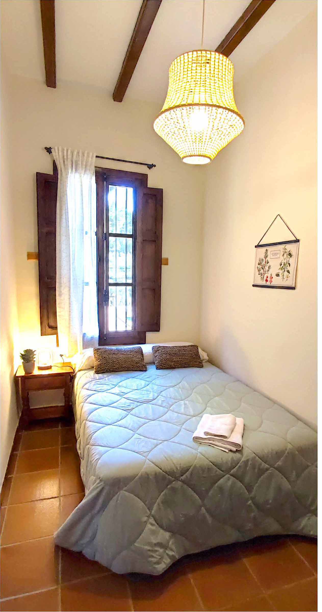 Reservar en Masía de San Juan. Dormitorio 2 casa 5
